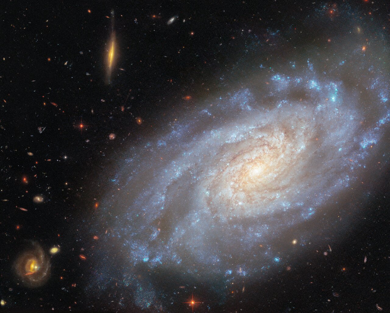 NGC 3370